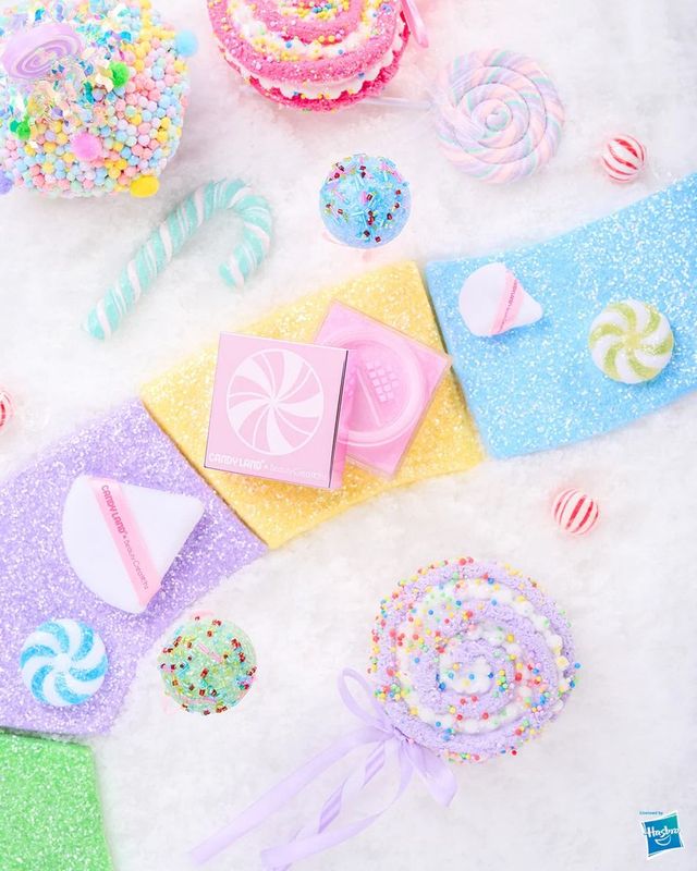 Candy Land - Polvo Suelto Y Puff - I Want Candy x Beauty Creations Candy Land - Polvo Suelto Y Puff - I Want Candy x Beauty Creations