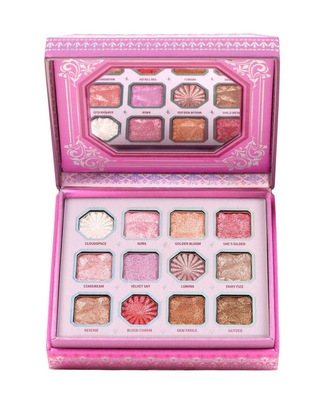 Lumina Vault Eyeshadow Palette MOIRA.