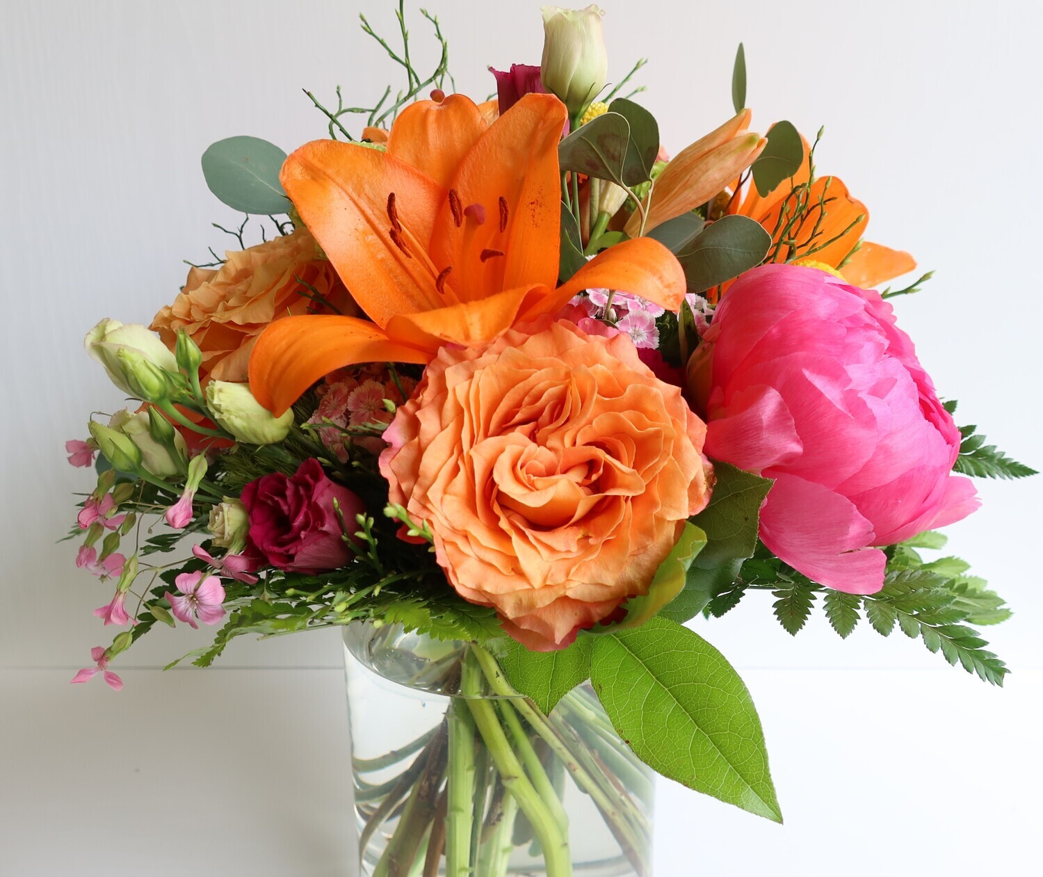 Blumenstrauss mit Pfingstrosen