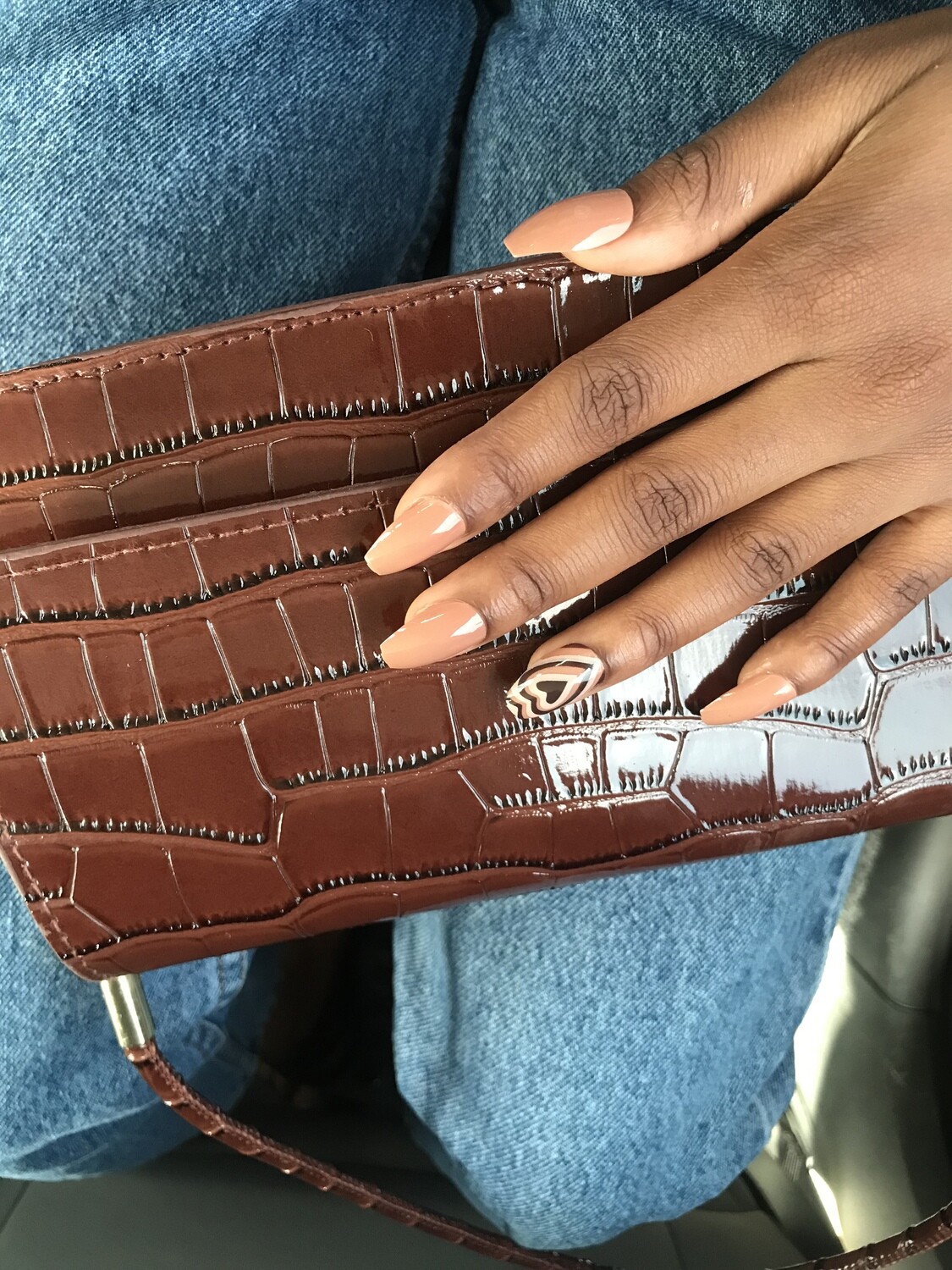 Short brown press on nails
