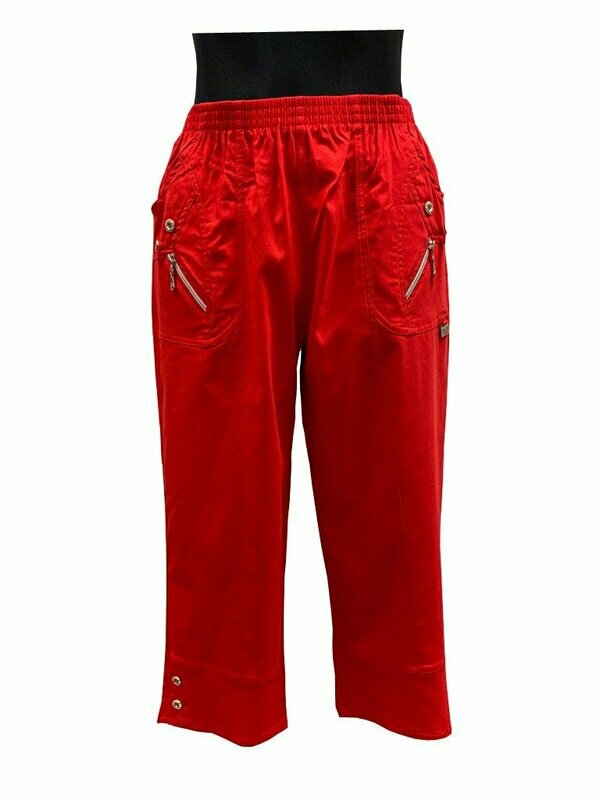 3/4 Hose mit Zierknöpfen in rot