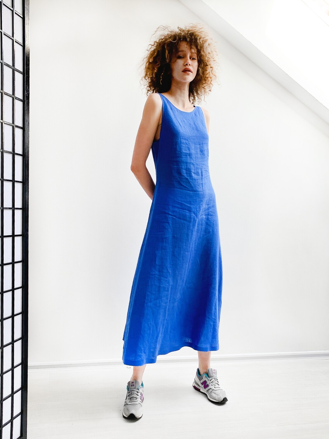 Linen dress for women in cornflower.