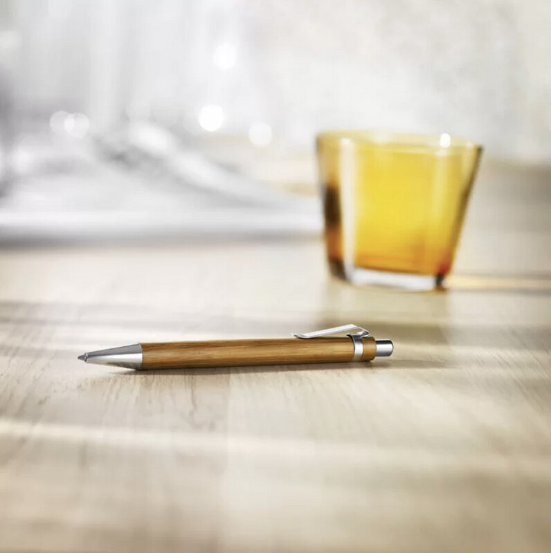 Lot de 25 Stylos en bambou à personnaliser en gravure 
