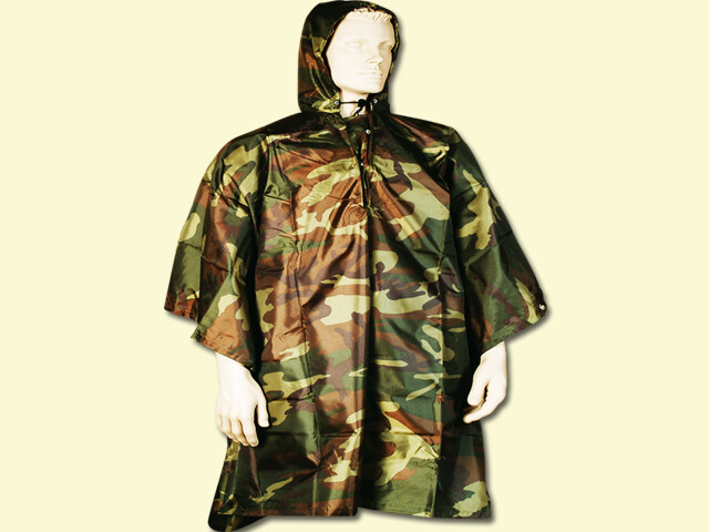 PONCHO CAZA CAMUFLAJE VERDE 830 gr.
