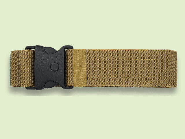 CINTURON NYLON COYOTE CON CIERRE SEGURIDAD 122x5.5 cm.