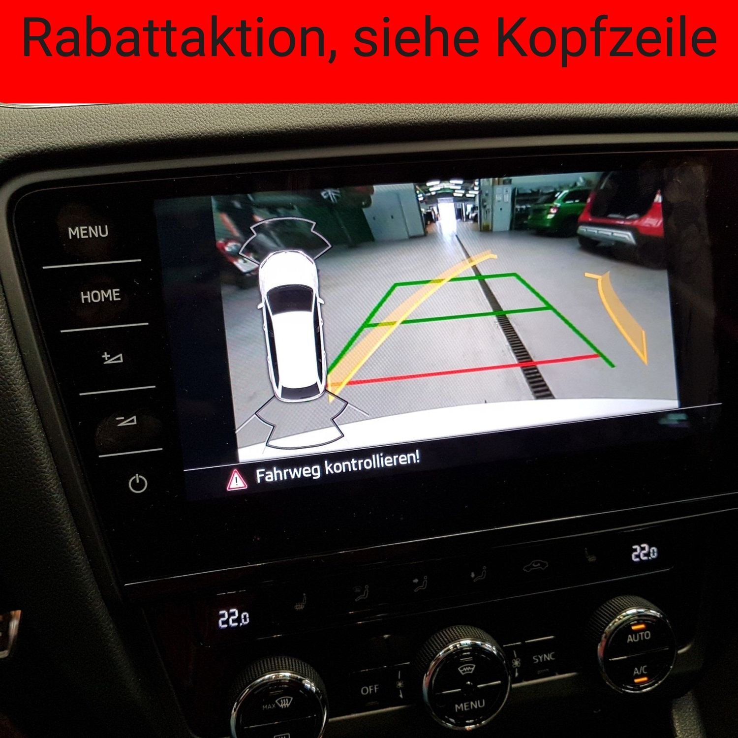 Rückfahrkamera mit dynamischen Hilfslinien (Rechteckige Grifftasterform) für den Octavia III und Superb III (Superb bis 01.04.18)