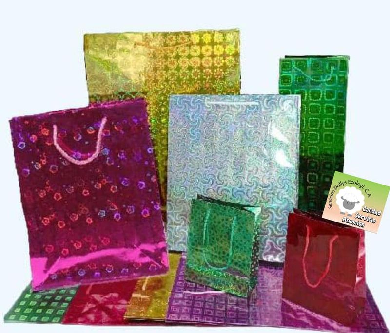 BOLSAS DE REGALO METALIZADAS O DE COLOR MATE, DE DIFERENTES TAMAÑOS