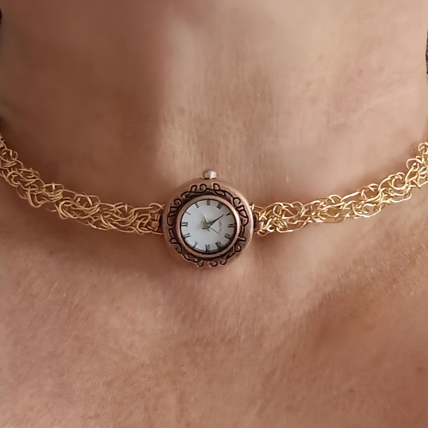 6 Gold Chocker/Necklace  &quot;Afternoon&quot; with watch hand CroShaped© from.