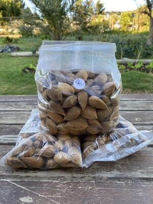 Organic Almonds (in shells)