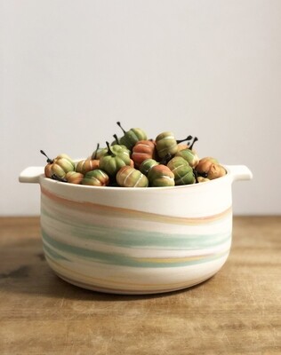 Taffy Pottery Fruit Bowl with Handle