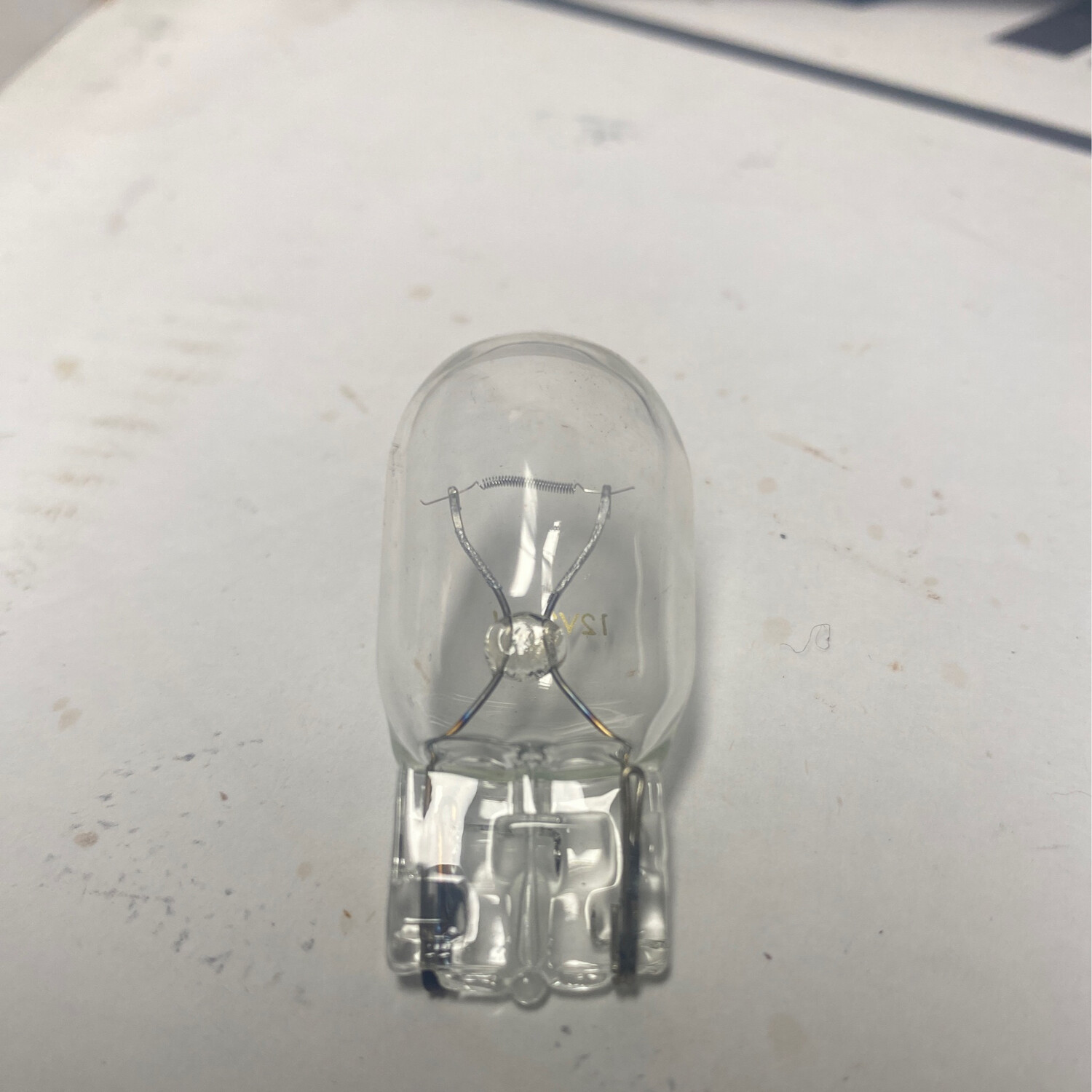 7440 Single Contact Cap less Bulb 10 Per Pack