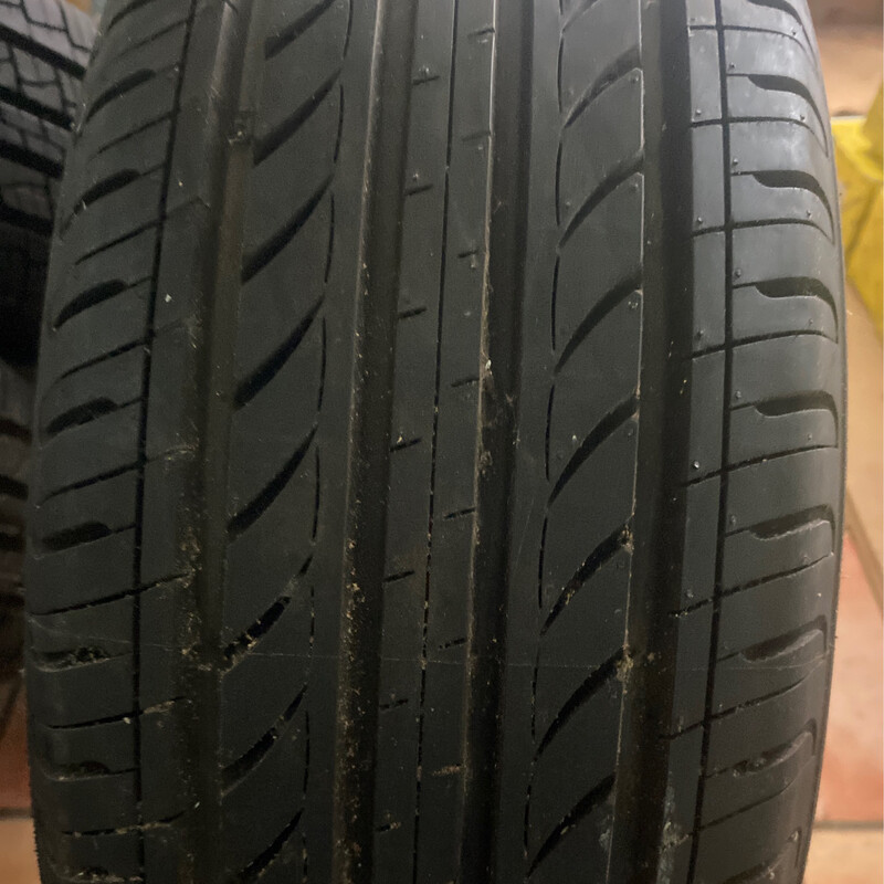 205/65r16 Tire