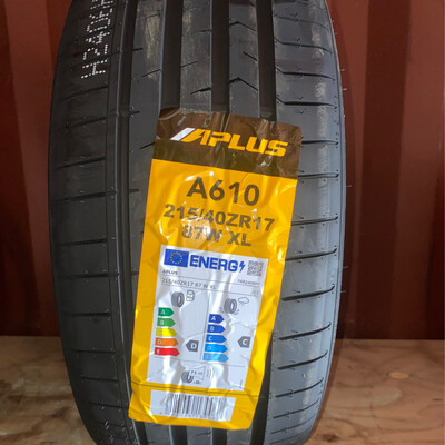 215/40r17 Tire