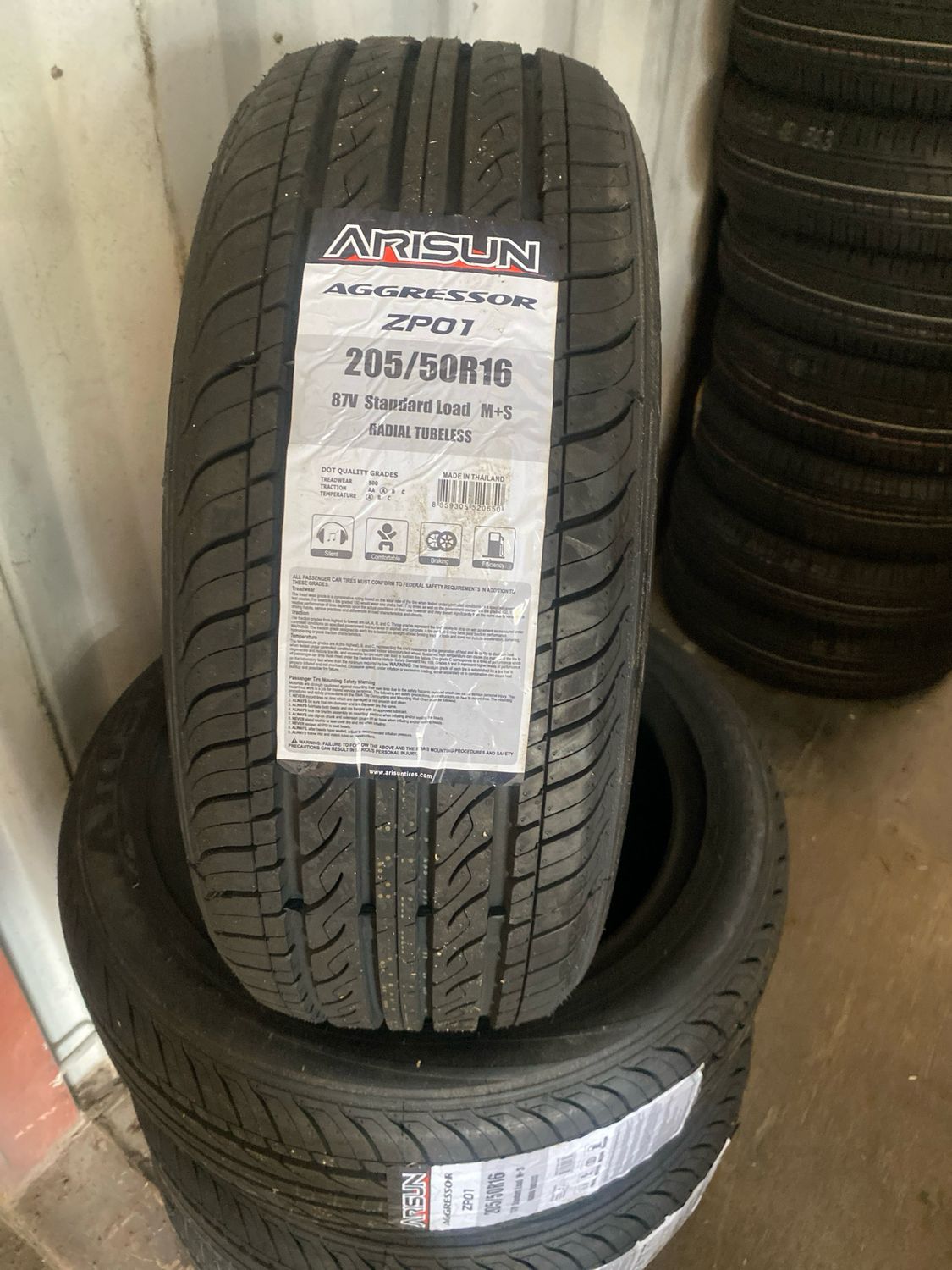 205/50r16 Tire
