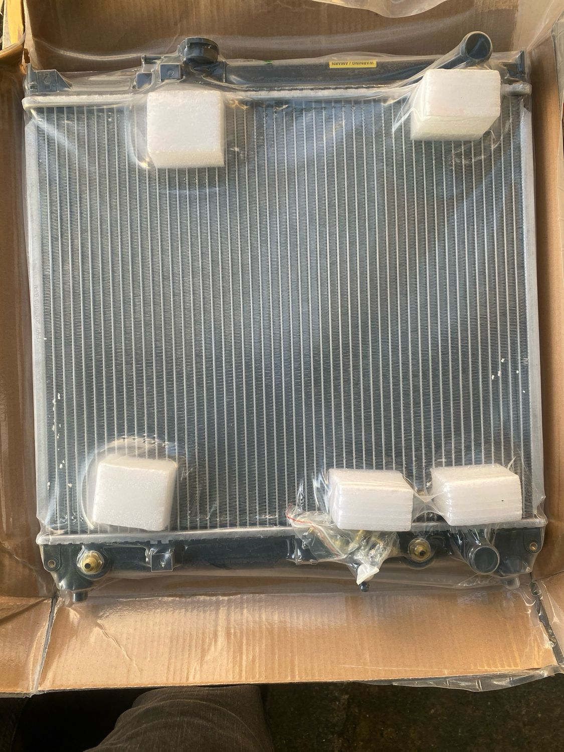 Suzuki Radiator 2door Rad 1864