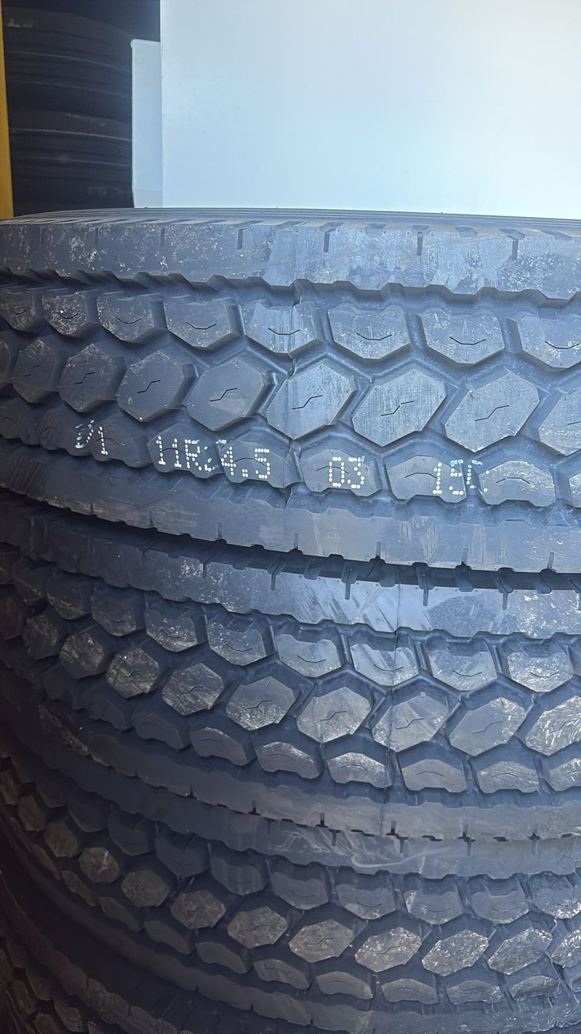 11r 24.5 Truck Tires