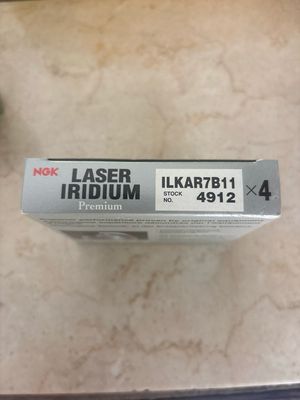 ILKAR7B11 Spark Plug
