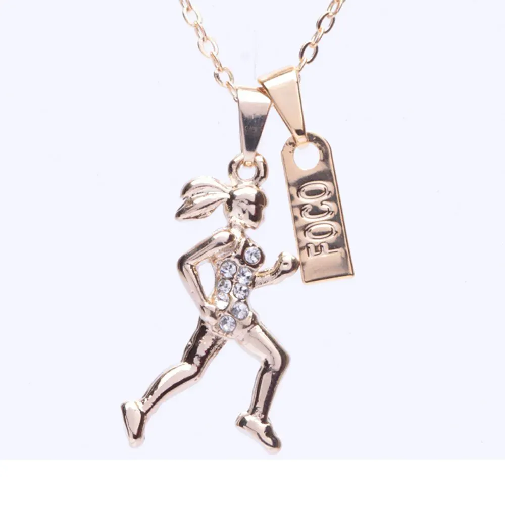 Colar Pingente Corredora Strass Com Placa FOCO - Folheado Ouro