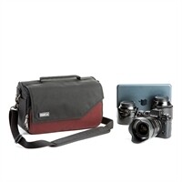 Think Tank mirrorless mover 25i rood
