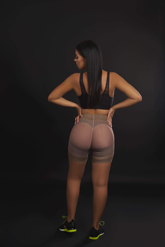 PUSH UP PANTY CORTO