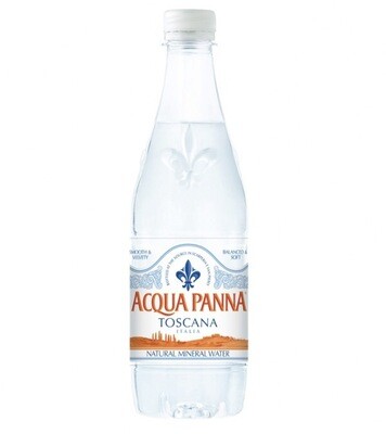 Agua panna pequeña