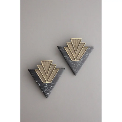 XINE10 Blk Triangle Earrings