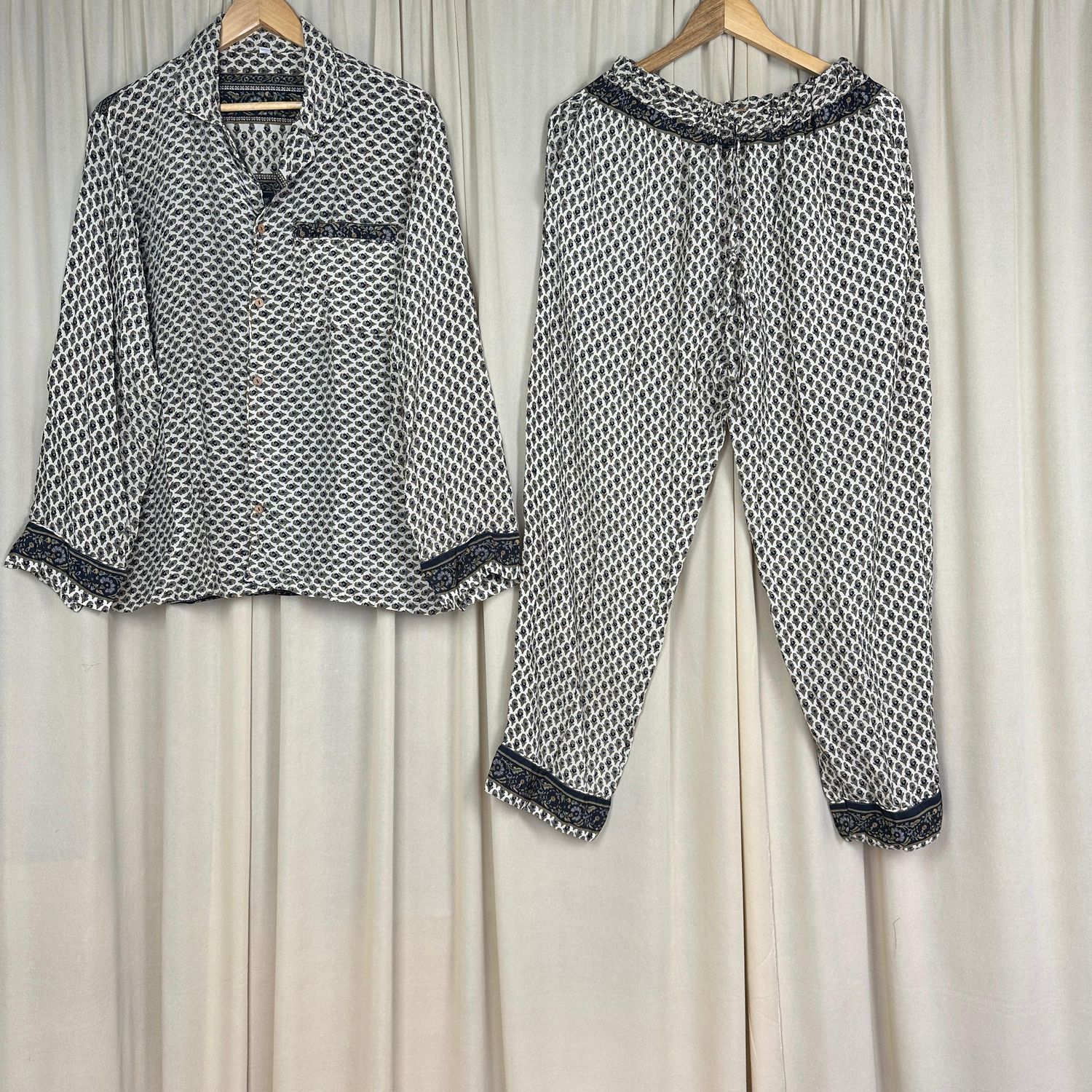 Upcycled PJ Set No. 16 - L/XL