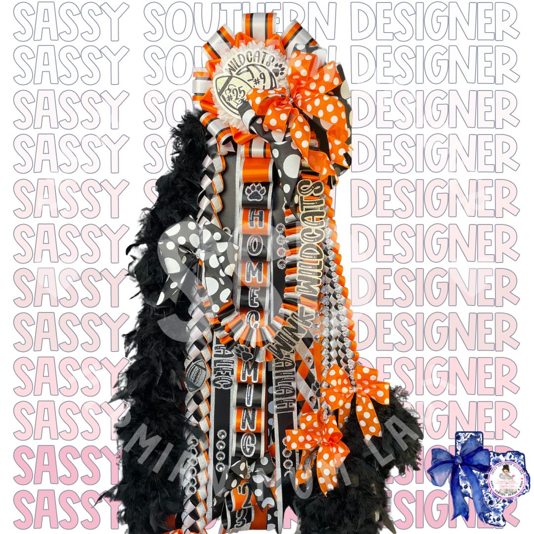 The Signature Homecoming Mum