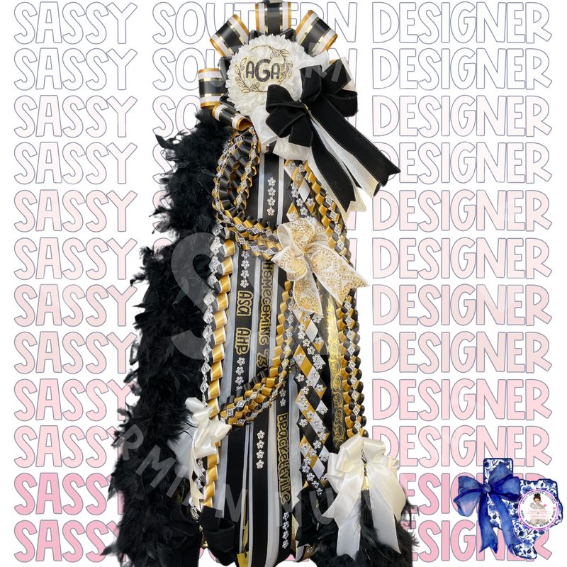 The Classic Single Homecoming Mum