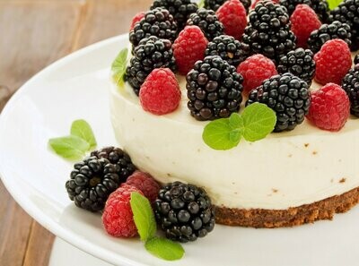 Wild Berry Cheesecake Jar Candle (Medium)