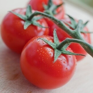Vine Tomatoes - 1 Truss of 5 tomatoes Approx 450g