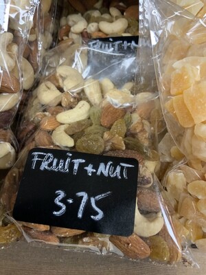 Deluxe Fruit and Nut Mix.  150g