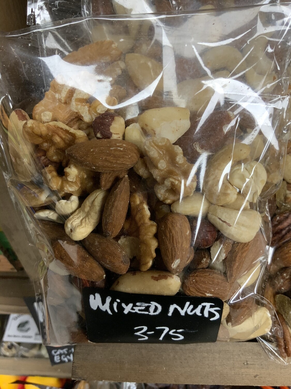 Deluxe Mixed Whole Nuts.  200g