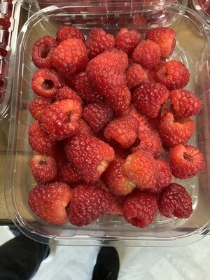 Raspberries. 145g.