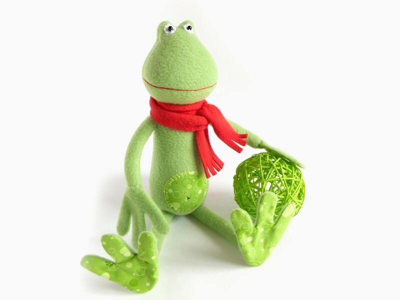 Stuffed Frog Plush Sewing Pattern PDF &amp; Tutorial