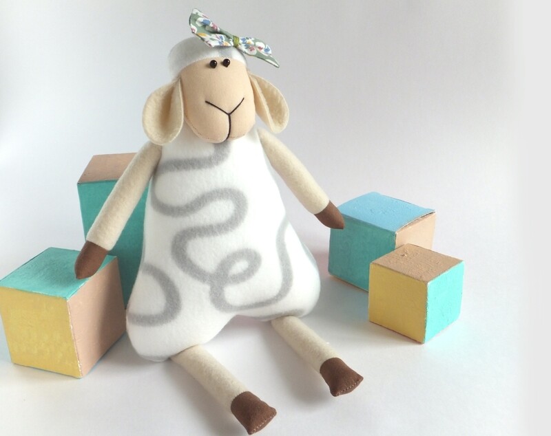 Sheep Sewing Pattern PDF &amp; Tutorial - Stuffed Animal Doll