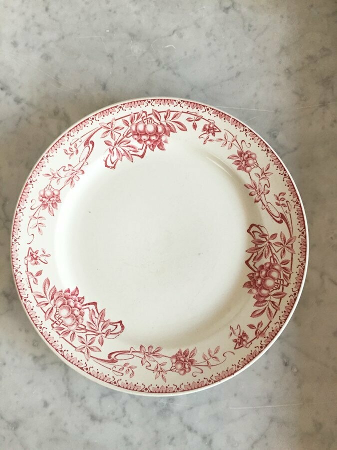 Assiette décor "Sorbier" par Boch Frères Kéramis