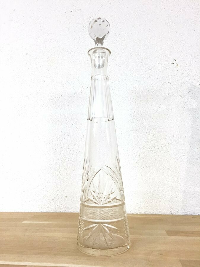 Carafe ancienne en cristal blanc