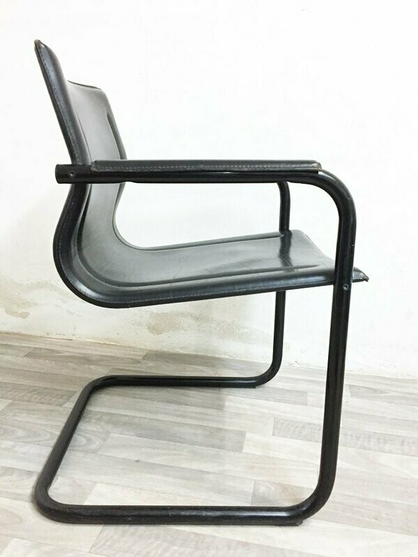 Chaise design italien Matteo Grassi 1980
