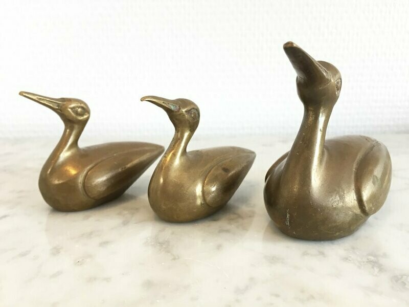 Trio de cygnes en laiton, 1970