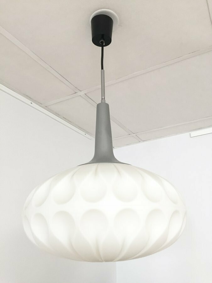 Suspension opaline design, 1970