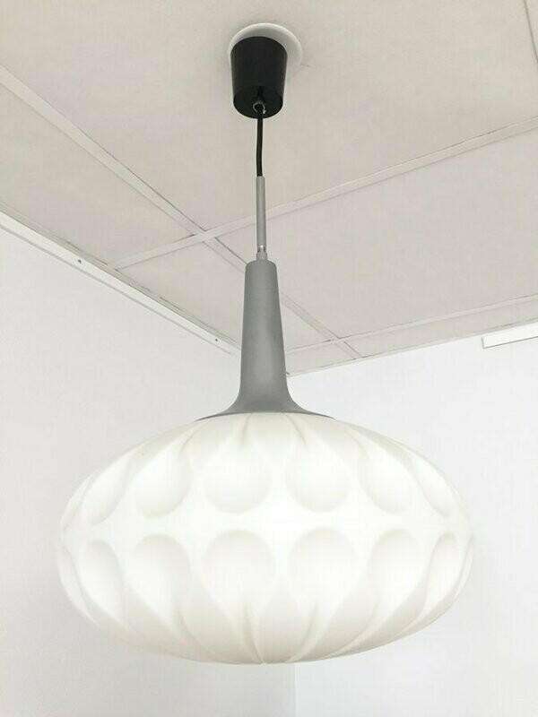 Suspension opaline design, 1970
