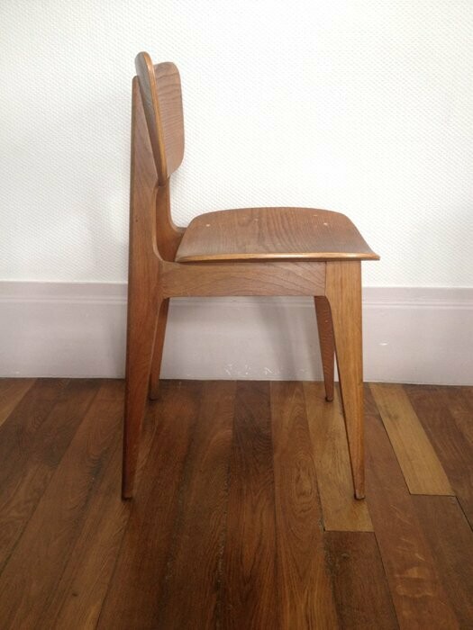 Chaise en bois massif esprit « Jean Prouvé » des années 50