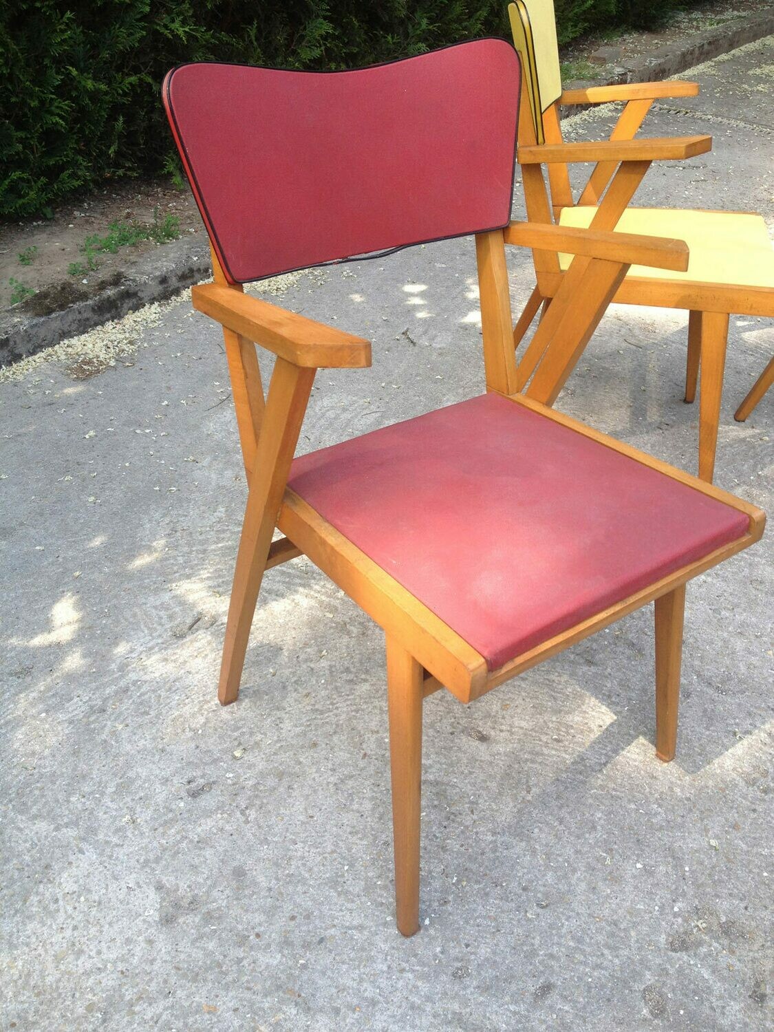 Chaises cuisine rouge pieds compas, 1960