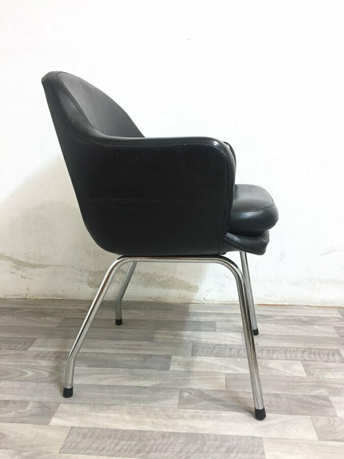 Fauteuil bureau skaï et chrome 1970