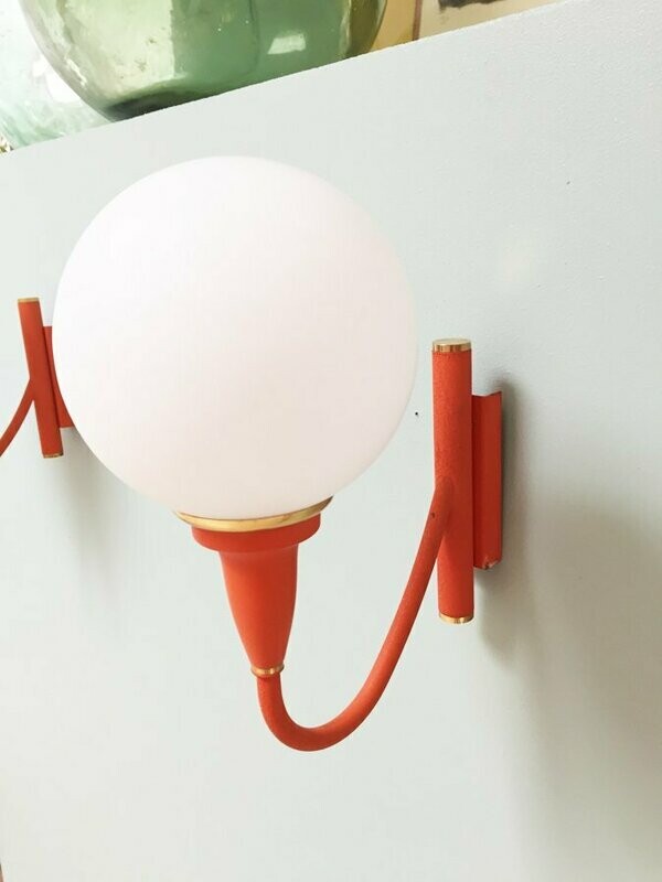 Paire d'appliques globes orange, 1960