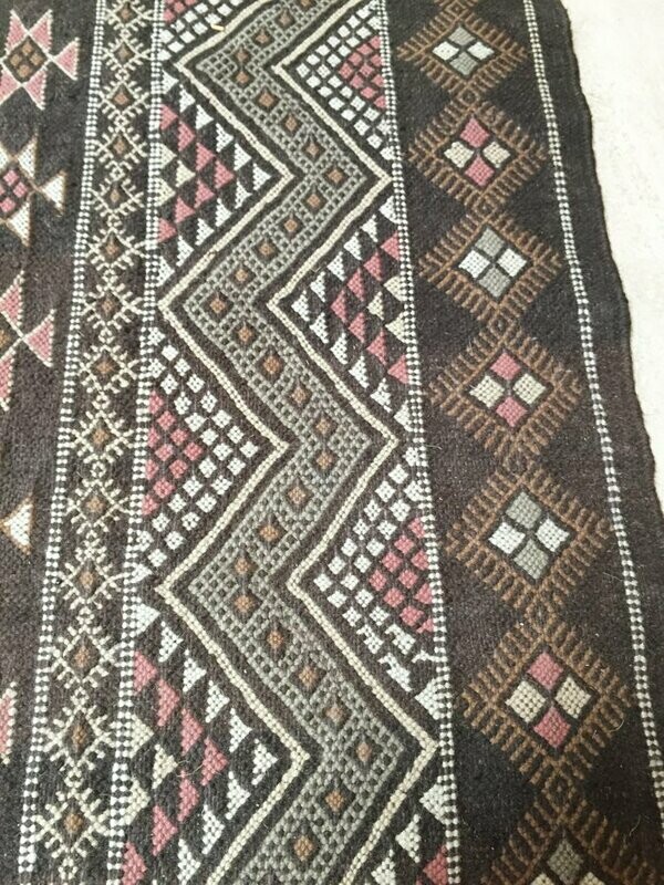 Tapis tunisien fait main 250x165cm
