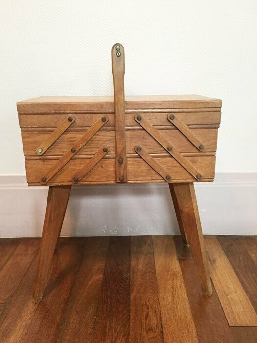 Travailleuse vintage pieds compas, années 60