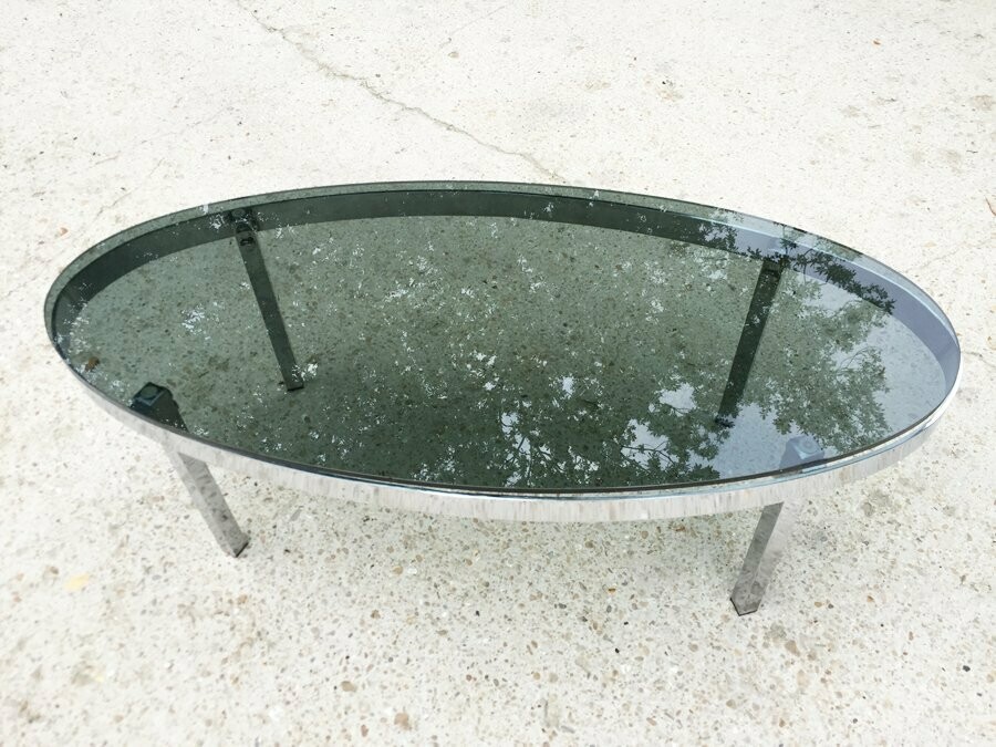 Table basse ovale chrome et verre, 1970