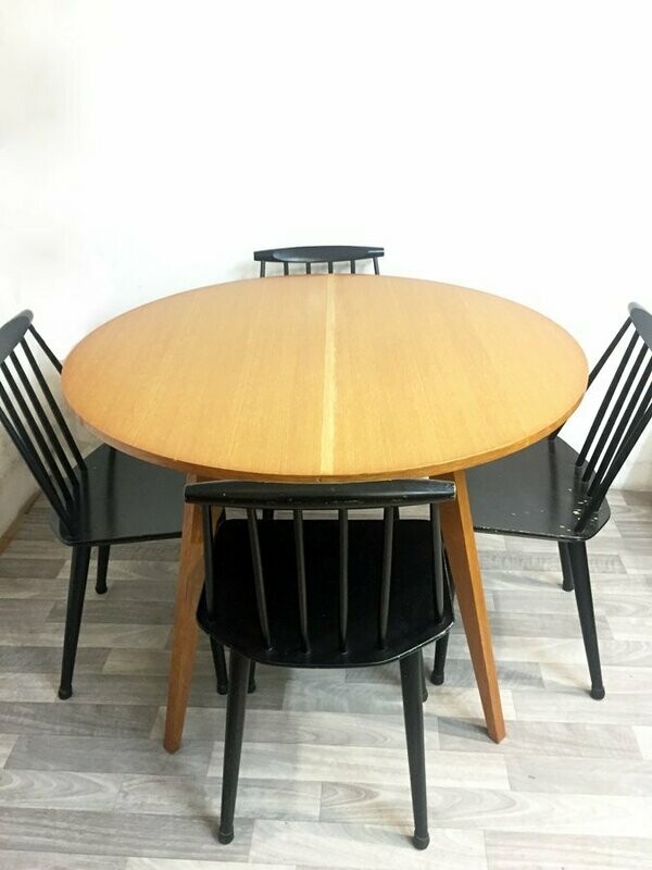 Table ronde pieds compas, 1960